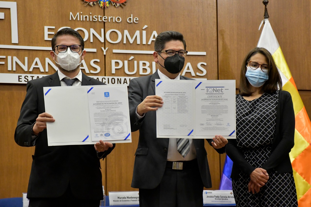 AJ recibe la renovación del certificado de gestión de calidad ISO 9001:2015