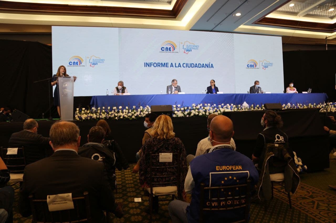 Ecuador: Sondeos electorales dan ganador a Andrés Arauz, pero habría segunda vuelta