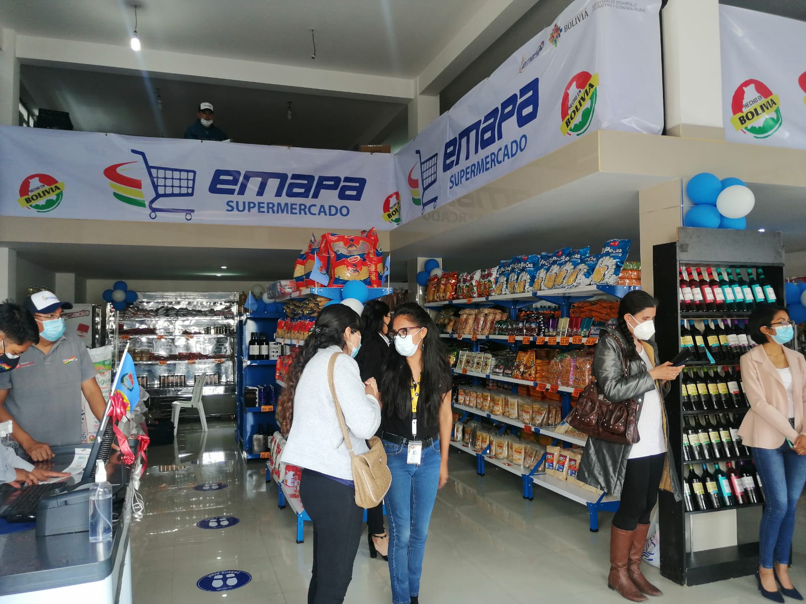 Emapa inaugura supermercado en la zona Sur de Cochabamba
