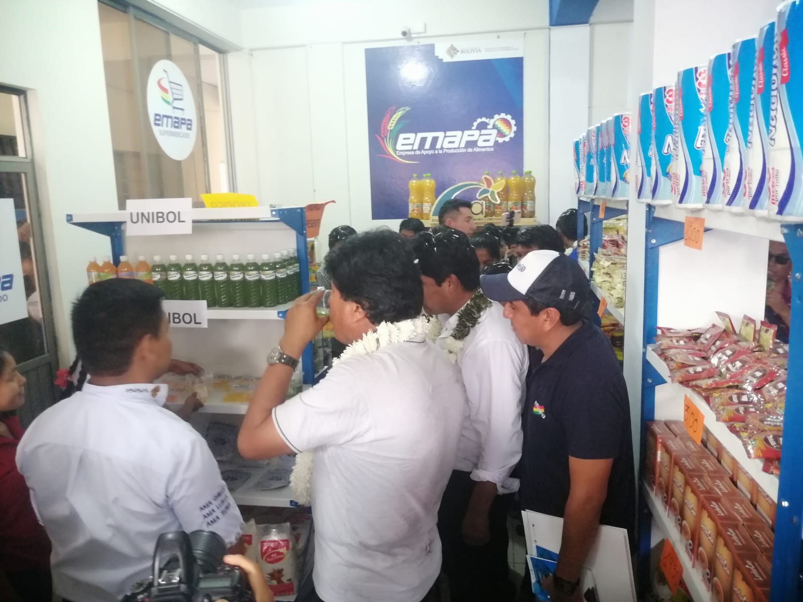 Supermercado de Emapa abre sus puertas en Shinahota con la provisión de alimentos a precio y peso justo