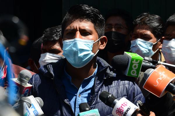 Dirigente Alanes denuncia que grupos irregulares tomaron sede de Adepcoca