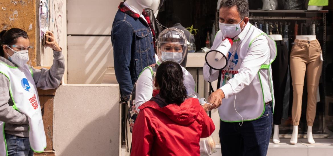 Cochabamba: Empresarios inician campaña para el uso del barbijo en las calles