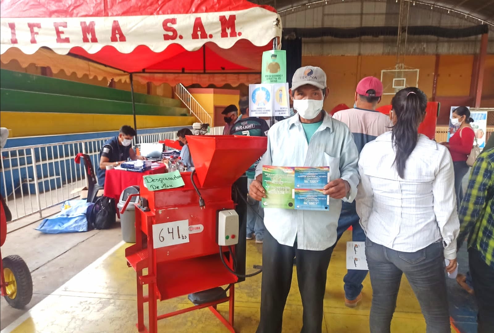 Santa Cruz: Productores agropecuarios de Camiri y Cuevo reciben tecnología agrícola