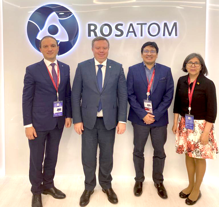 Ministro de Hidrocarburos de Bolivia se reúne con directivos de la corporación rusa Rosatom