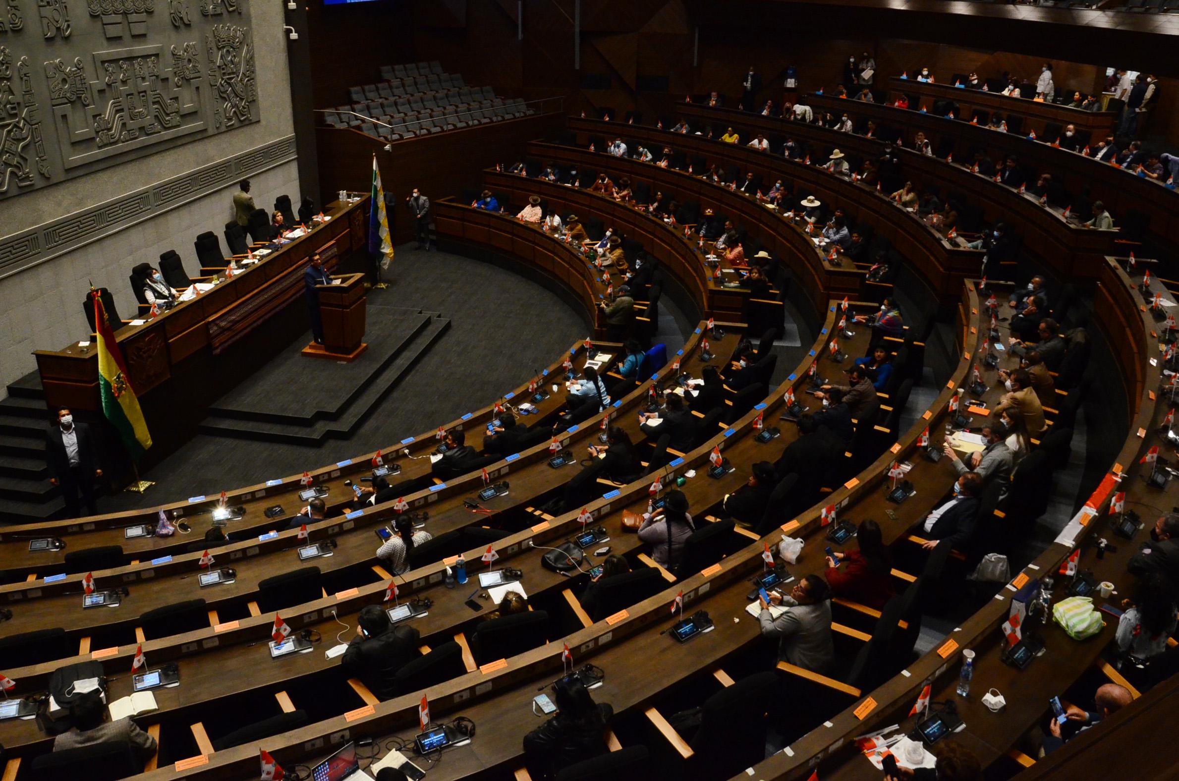 Diputados declara cuarto intermedio en elección de nueva directiva por peleas y discrepancias entre CC y Creemos