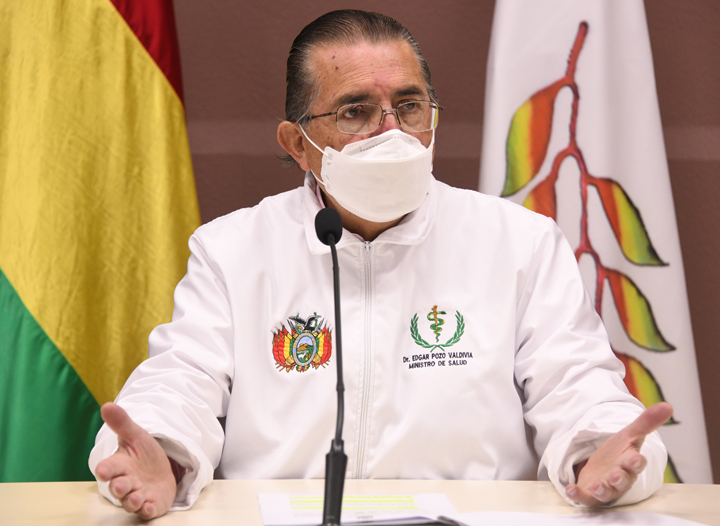 Exministro de Salud, Edgar Pozo, ingresa a terapia intensiva a causa del COVID-19