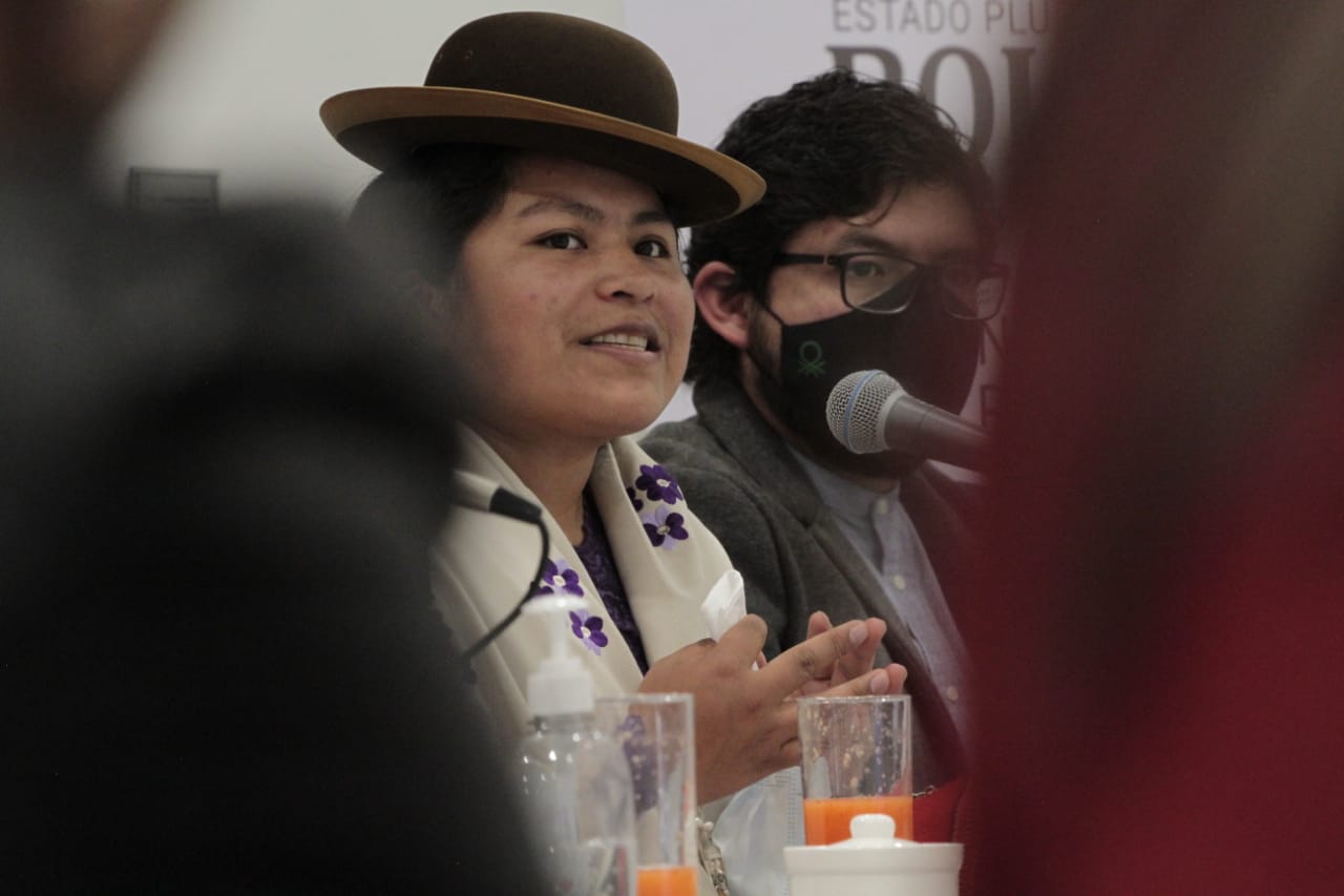 Viceministra Huancani asevera que los medios de comunicación son aliados para informar sobre la violencia con sensibilidad