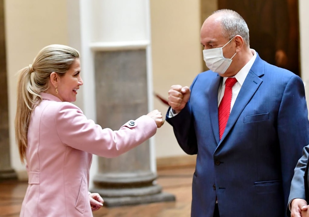 Exministra afirma que Murillo embelesó a Áñez para acceder al Ministerio de Gobierno