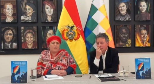 Más de 20 comunidades reciben bibliotecas comunitarias gracias a la campaña Bolivia Lee 2021