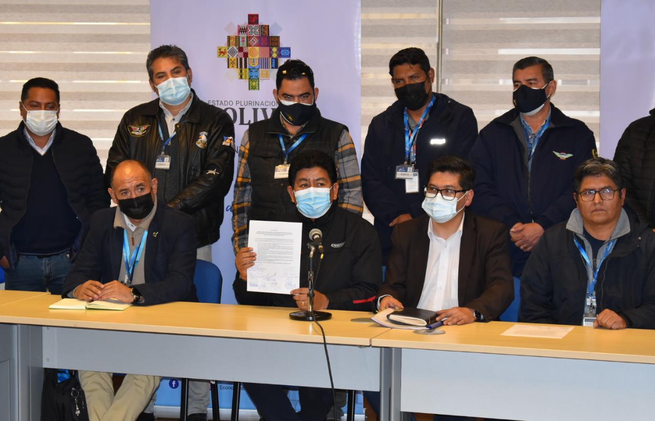 Trabajadores de Aasana levantan paro en aeropuertos tras acuerdo con el Gobierno