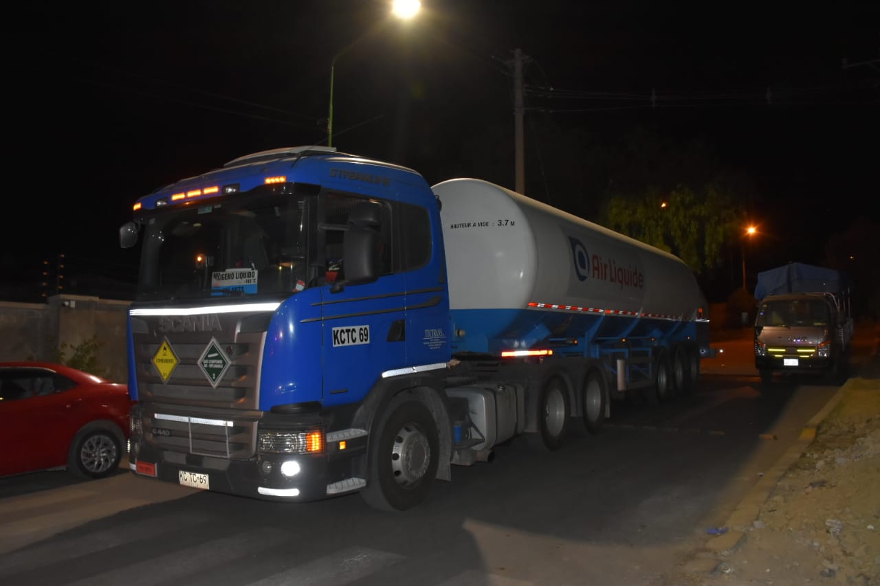 Ministerio de Salud entrega 10 toneladas de oxígeno para atención de pacientes COVID-19 en Cochabamba