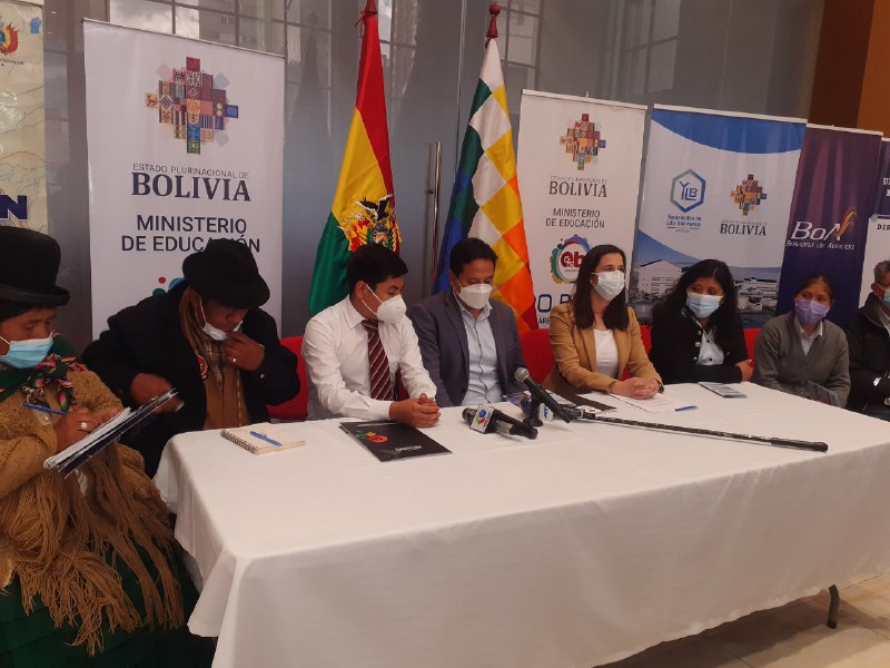 Gobierno lanza 100 becas de estudio para el área nuclear, científica tecnológica y de salud