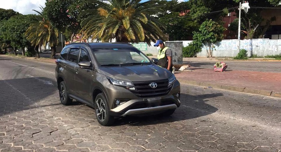 En Santa Cruz arrestan a 48 personas y retienen 98 vehículos por infringir normas en fin de año