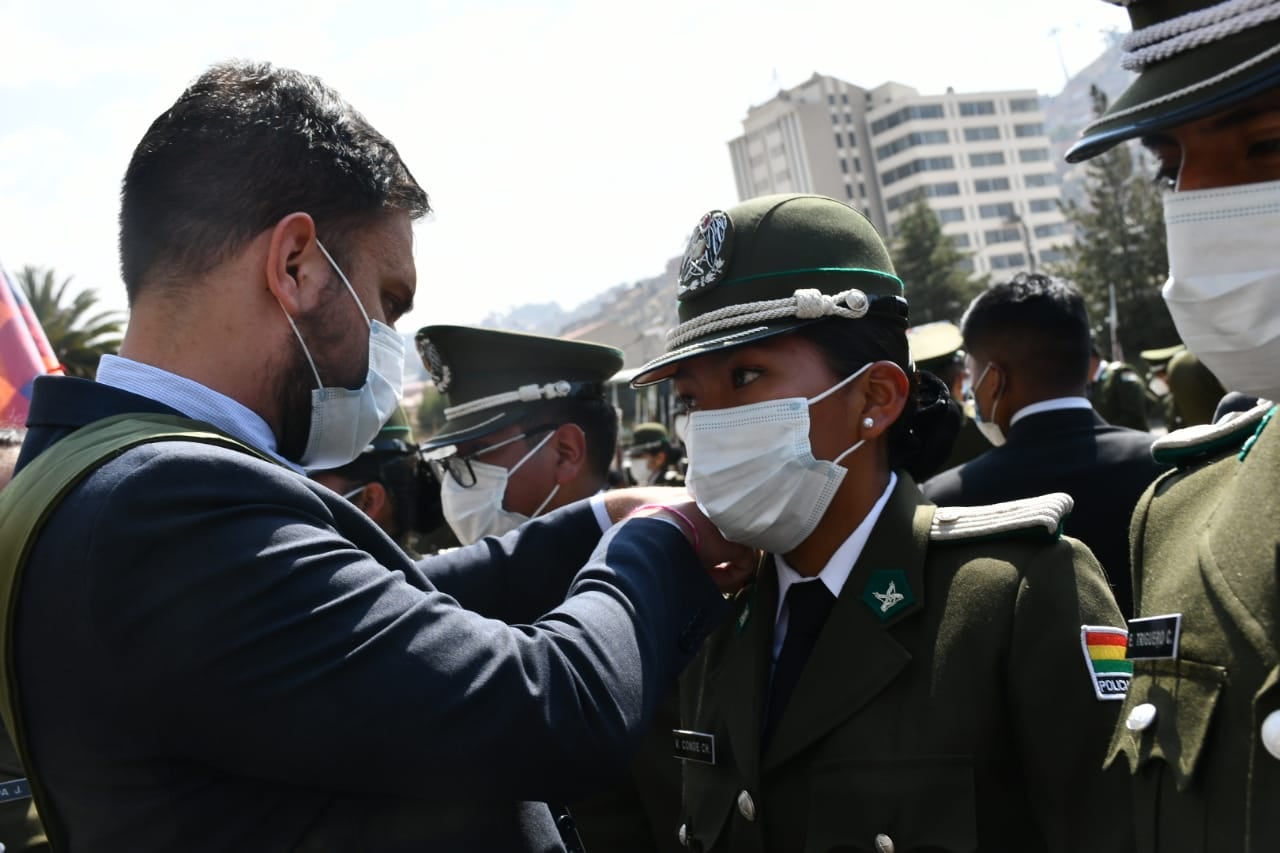 Otorgan grado jerárquico de sargentos a policías y cabos acorde a la nueva Ley de Ascensos