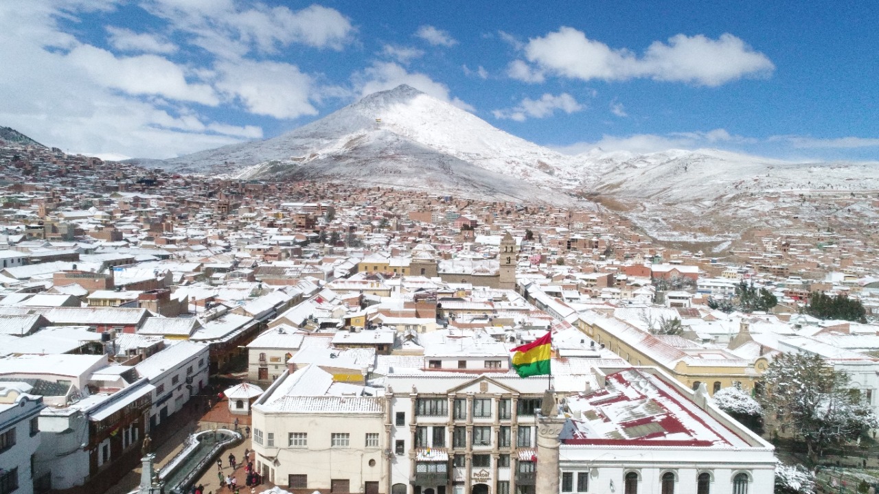 Gobernación de Potosí despliega brigadas y apoyo ante posibles emergencias por nevadas
