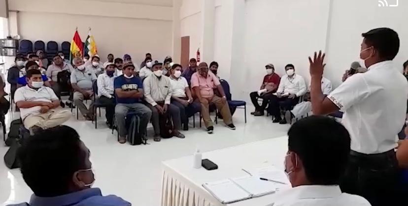 Productores agropecuarios de Santa Cruz coordinan con el Gobierno acciones para reactivar al sector