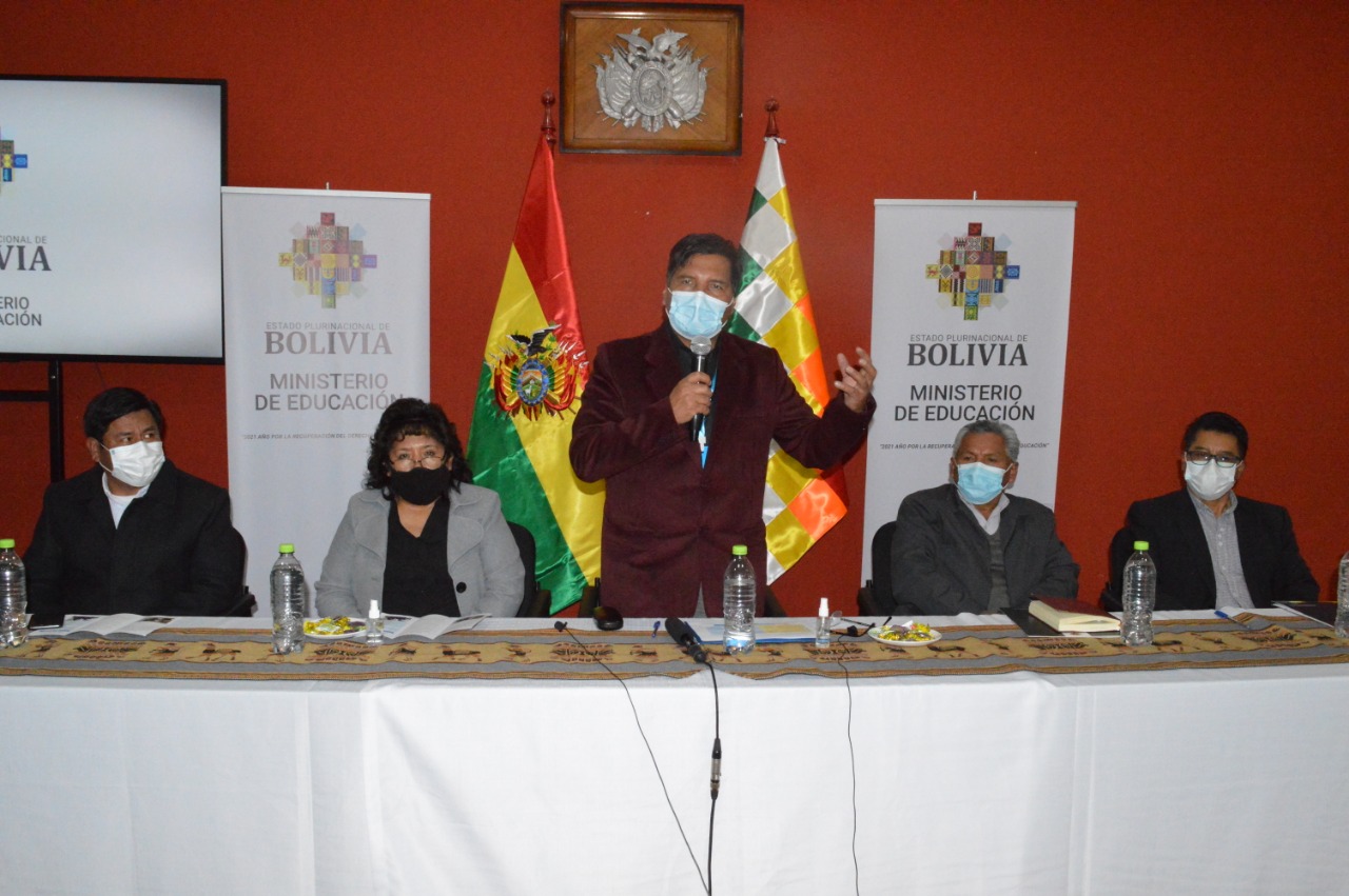 Profocom lanza oferta académica para maestros, personal administrativo y padres de familia