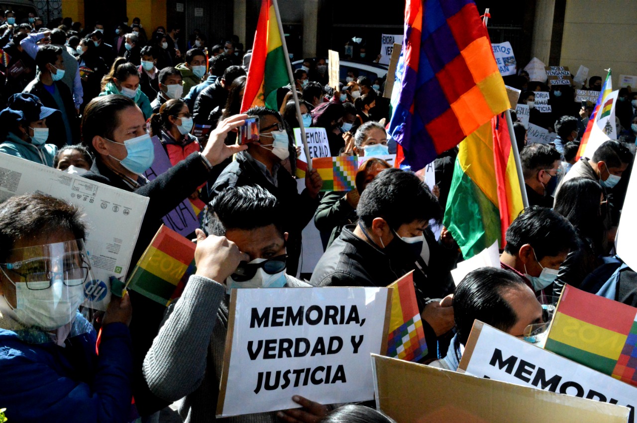 Quelca afirma que informe del GIEI establece que en Bolivia se produjo un golpe de Estado en 2019 y se suma a pedidos de justicia para víctimas