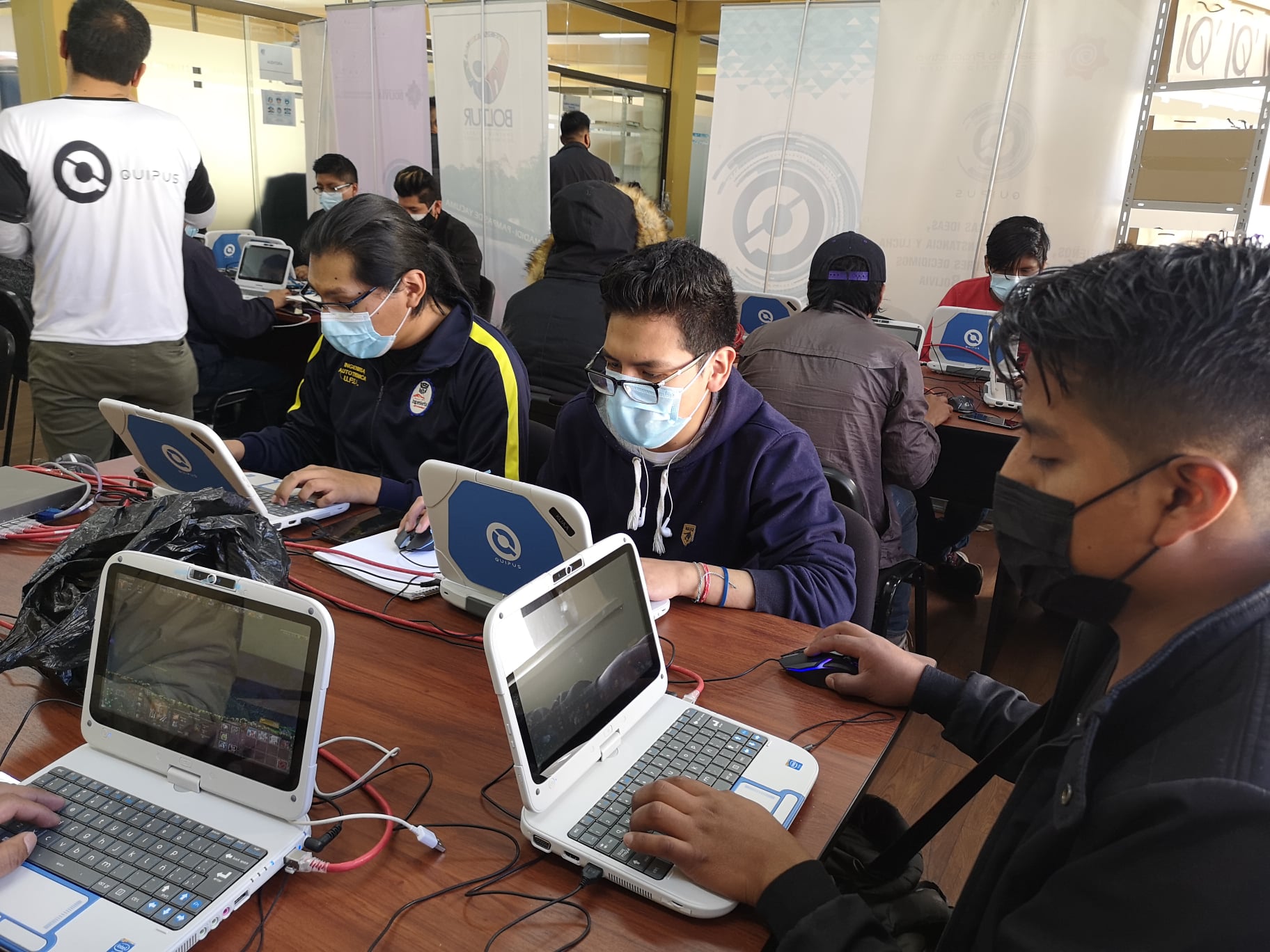 Estatal Quipus entregó 37.000 computadoras para fortalecer la educación virtual en el área rural