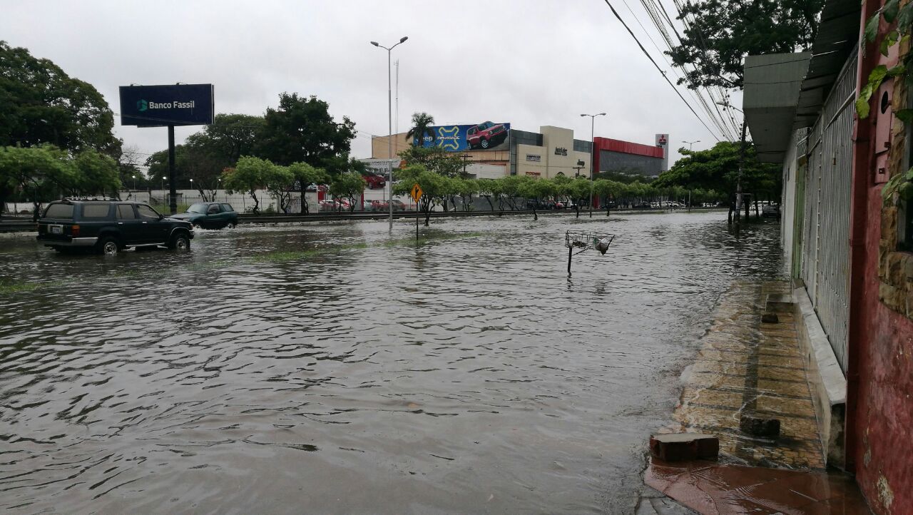Evacúan a 35 familias en Santa Cruz tras crecida de ríos Ichilo y Yapacaní