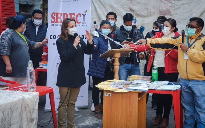 Campaña Cochabamba: Serecí llega a ocho centros de acogida con certificados de nacimiento gratuitos
