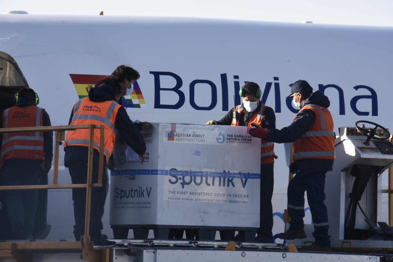 Bolivia recibirá 370.000 segundas dosis de vacunas Sputnik V el domingo
