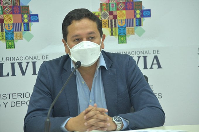 Salud sugiere que gobiernos subnacionales opten por incentivar la bioseguridad antes de restricciones contra la economía