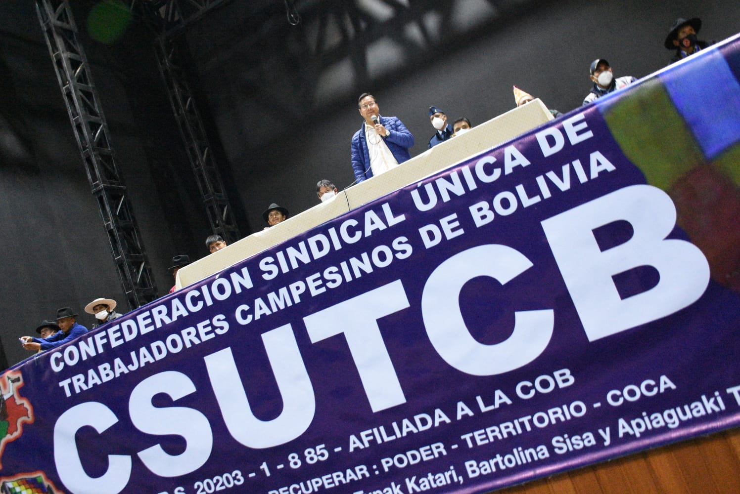 Presidente acompaña a la CSUTCB en su congreso y expresa que la unión de los movimientos sociales es la fortaleza del Gobierno (amplia)